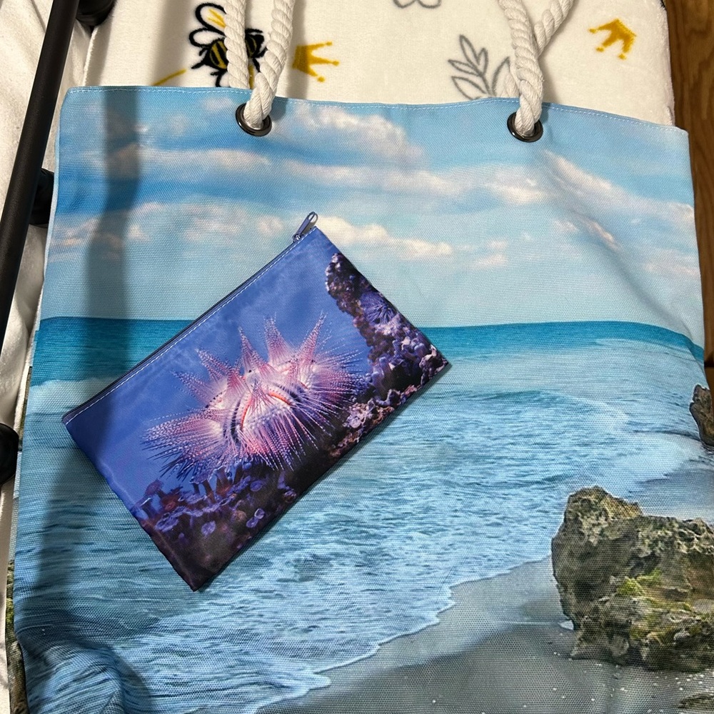 Beach tote bag AND little cosmetic bag
